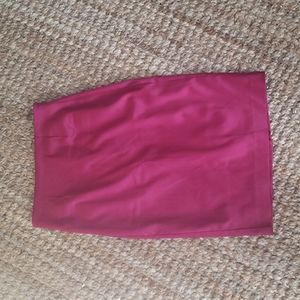 Le Chateau pencil skirt in fuscia, Sz 0